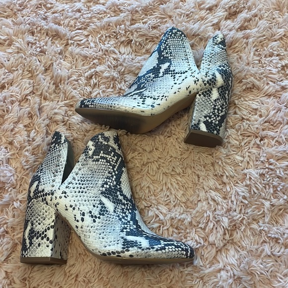 Steve Madden Rockstar Snakeskin Booties - Picture 9 of 9